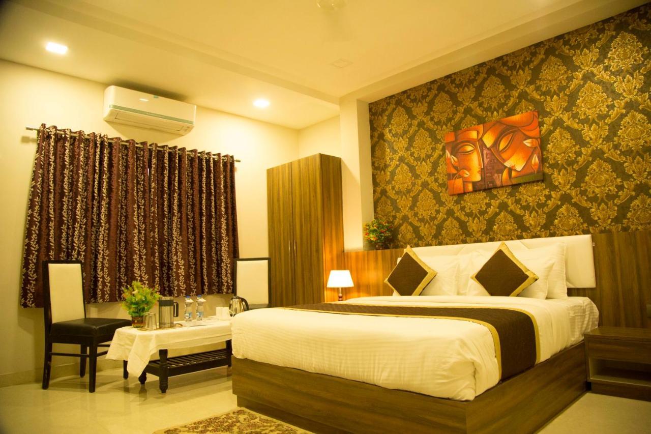 Hotel The Mewar Dabok Экстерьер фото